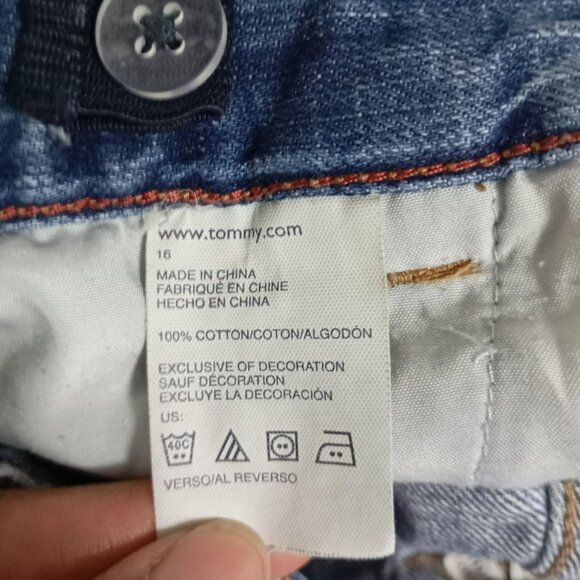 Tommy Hilfiger Freedom Relaxed Fit Denim Jeans Boys Size 16 Classic Straight Leg - Picture 4 of 12